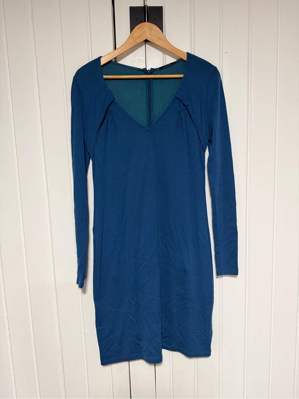 Elie Tahari Long Sleeve Teal V-Neck Dress